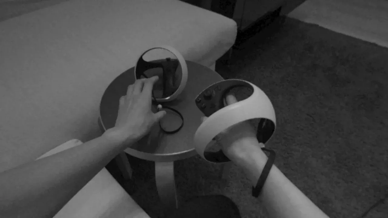 В режиме Passthrough на Playstation VR 2 вы можете видеть реальное окружение через дисплей гарнитуры VR